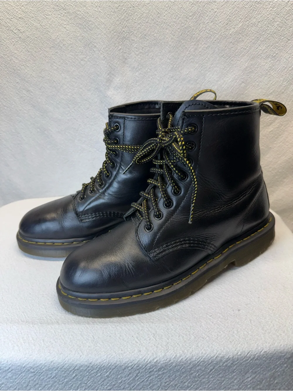 Dark Goth Dr. Martens Black Leather Lace-Up Combat Boots w/ Yellow Stitching Sz8